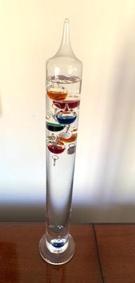 Galileo thermometer 