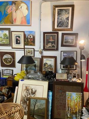 Estate sale photo