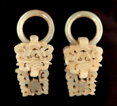 Lot 116 excellent chinese openwork celadon brown jade earrings