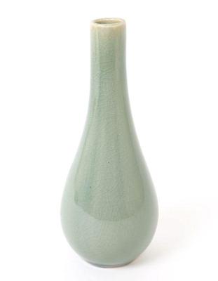 Lot 405 chinese celadon crackle glazed vase