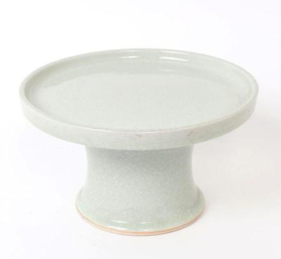 Lot 400 chinese celadon crackle glaze cake base