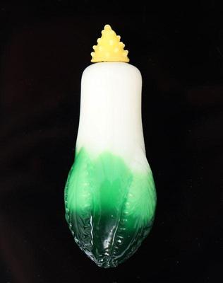 Lot 287 peking glass chinese snuff bottle bok choy