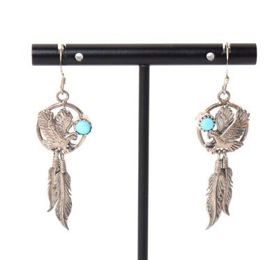 Lot 128 sterling silver zuni eagle feathers earrings