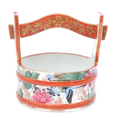 Lot 441 japanese porcelain water well bucket