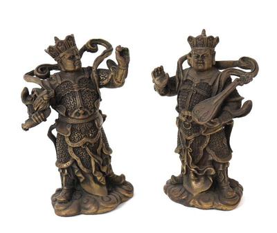 Lot 332 chinese bronze miniatures leader musician