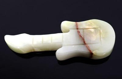 Lot 148 agate carved guitar paperweight