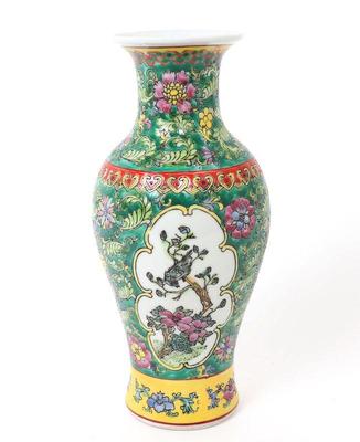 Lot 391 chinese green glazed vase