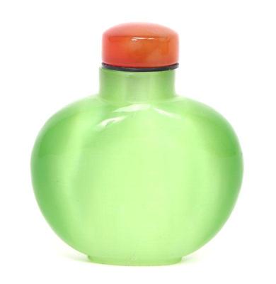 Lot 271 gorgeous apple green chinese snuff bottle