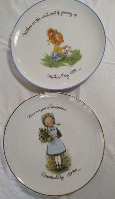 Plates mothers day 1974