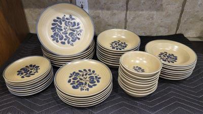 Pfaltzgraff folk art blue stoneware dinner set