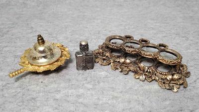 Md013 vintage eiffel tower perfume bottle lipstick holder, pill box