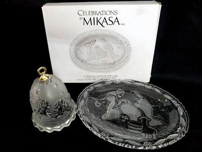 Dc010 mikasa crystal nativity plate santa & reindeer crystal bell