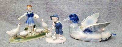 Ko016 vintage porcelain duck friend figures and duck planter