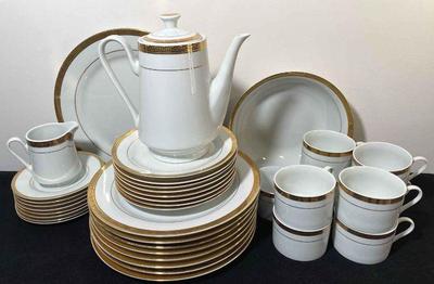 Sanyo Elegance White Porcelain with Gold Color Trim Dish Set For 8 * Bowls * Sugar Bowl See Pictures
