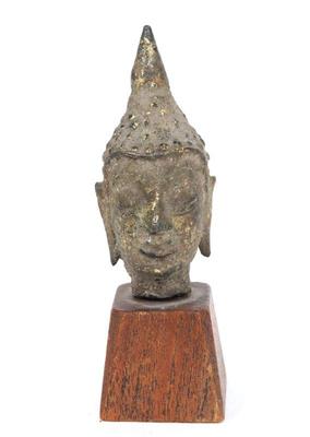 Lot 236 thai bronze head of buddha ayutthaya 18th c.
