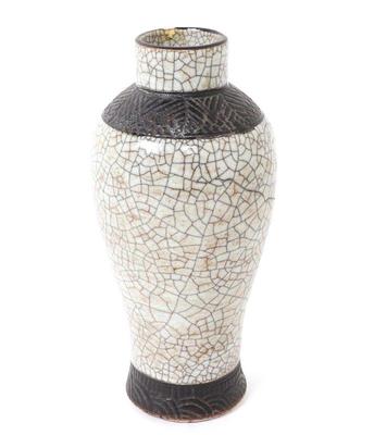 Lot 149 19th century chinese crackle glaze vase