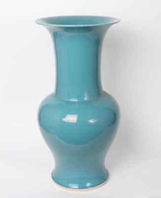 Lot 144 large chinese yen yen porcelain vase