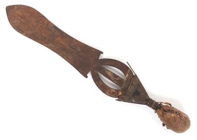 Lot 19 old african congo iron short sword