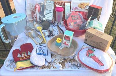 Miscellaneous kitchen items 2