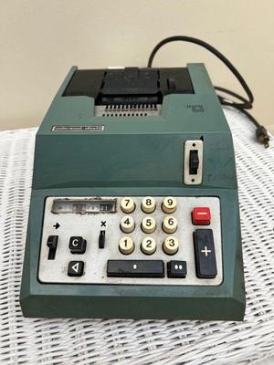 Vintage Underwood Olivetti Adding Machine
