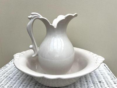 Haeger Pottery Pitcher & Basin Duo