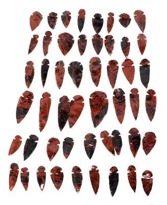 Lot 84 48 native american mahogony obsidian arrowheads