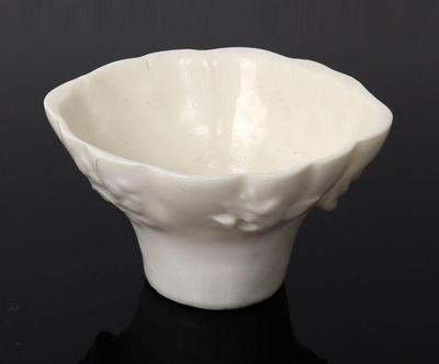 Lot 517 chinese blanc de chine dish