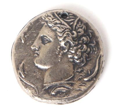 Lot 250 greek style tetradrachm syracuse coin