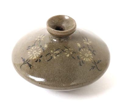 Lot 548 gorgeous early korean oil bottle celadon glazed