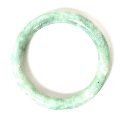 Lot 217 lovely chinese jade bangle bracelet