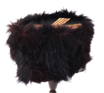 Lot 136 old g r fur military hat