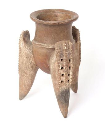 Lot 315 costa rican polychrome tripod vessel 500 ad