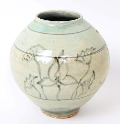 Lot 5 gorgeous korean celadon glazed peach shaped jug