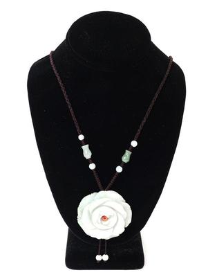 Lot 213 gorgeous jadeite chinese rose necklace