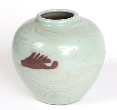 Lot 546 korean ginger jar with copper red detail