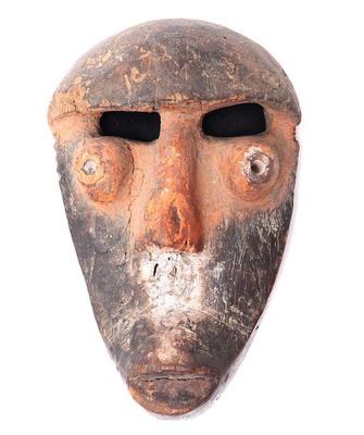 Lot 576 ibo face mask polychrome painted