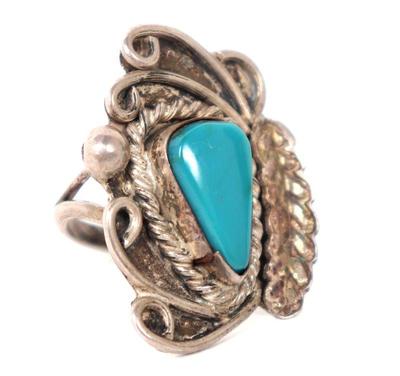 Lot 169 lovely native american handmade sterling silver turquoise ring