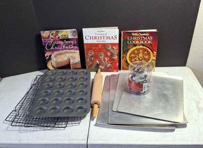 Holiday Christmas Cooking Lot* 4 Air-Baking Sheets* Rolling Pin And More
