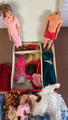 Vintage Barbie Princess Carry Case 1962 * 10x12x3 * Barbie * Ken With Break on neck * Doll Clothes
