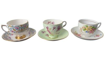 3 Teacups & Saucers * Royal vale * Duchess * Old Royal * No Chips
