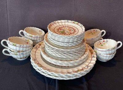 Vintage Spode Copeland Plates * Teacups Set * We can ship but $$$
