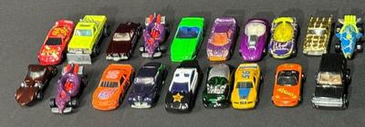 Variety Of Hot Wheels * 19 Total
