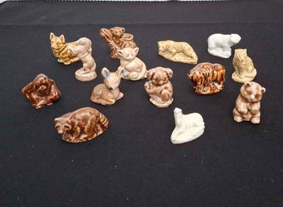 Red Rose Tea * Wades Whimsies * 14 Collectable Animals
