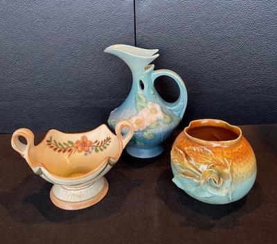 Weller * Roseville * USA Pottery Pieces * Roseville Small Urn Vase
