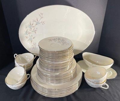Wyndcrest by Lenox China Set
