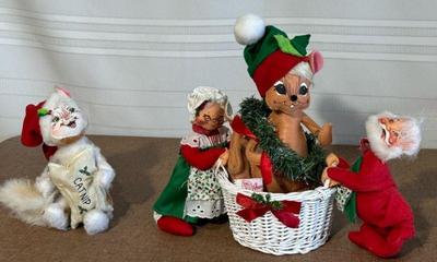Annalee Holiday Decor

