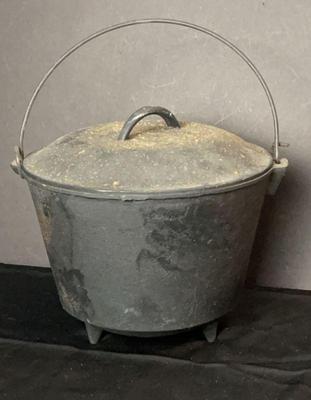 Vintage Hearth Craft Port Ore Model 808 Footed Cast Iron Pot With Lid

