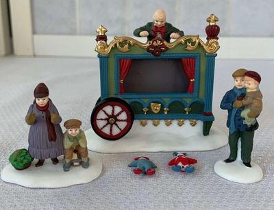 Dept 56 the old puppeteer”