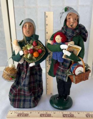 Byers choice traditional shopping lady & man