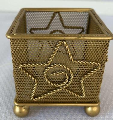 Tea light holder